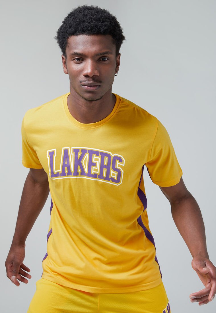 cartel Interpretar Carnicero Camiseta Amarillo-Violeta-Blanco NBA Los Ángeles Lakers - Compra Ahora |  Dafiti Colombia