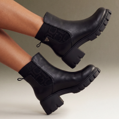 Botas