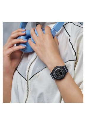 Reloj G-SHOCK Modelo GMD-B300-1DR Negro Mujer