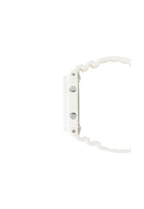 Reloj G-Shock Modelo GMA-P2100-7ADR Blanco Mujer