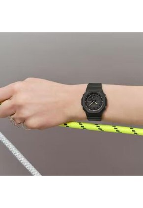 Reloj G-Shock Modelo GMA-P2100SA-1A2DR Negro Mujer