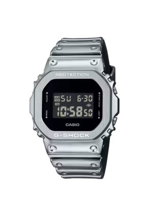 Reloj G-Shock Modelo GM-5600YM-8A8DR Plateado Mujer