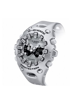 Reloj G-Shock Modelo GA-V01A-8ADR Plateado Hombre
