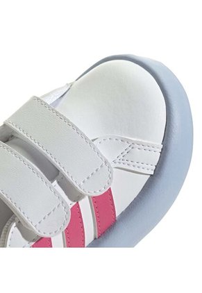 TENIS ADIDAS NIÑO GRAND COURT 2.0 - JI0981