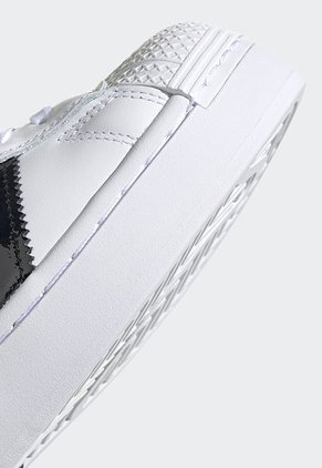 Tenis Lifestyle Blanco-Negro adidas Originals Superstar Bold W