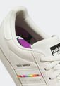 Tenis Lifestyle Marfil-Multicolor adidas Originals Superstar Pride de adidas Originals
