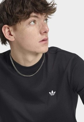 Camiseta adidas Originals Essentials Negro