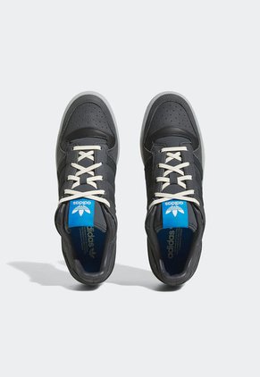 Tenis Lifestyle Gris-Negro-Beige adidas Originals Forum Low CL