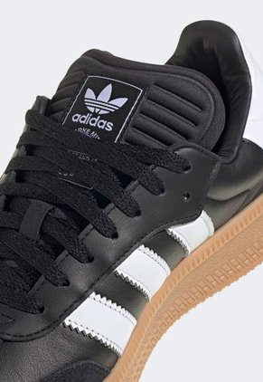 Tenis Lifestyle Negro-Blanco-Crema adidas Originals Samba XLG