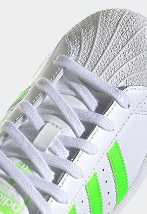 Tenis Lifestyle Blanco-Verde Neón adidas Originals Superstar