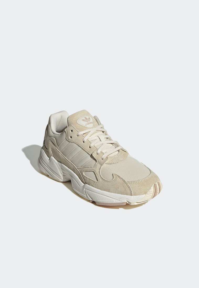 Adidas falcon marrón online