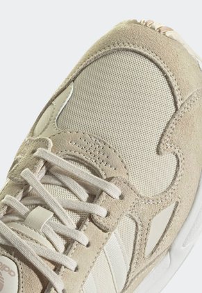 Tenis Lifestyle Beige-Blanco adidas Originals Falcon