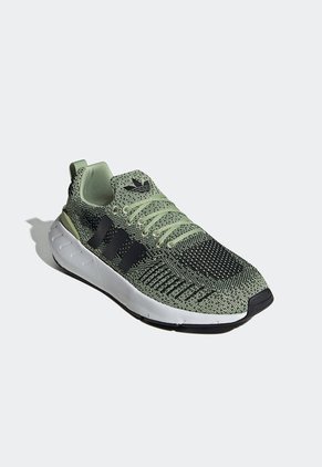 Tenis Running Verde-Blanco-Negro adidas Originals Swift Run 22