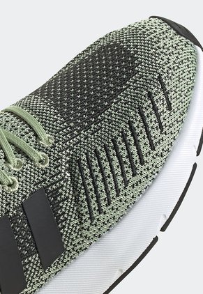Tenis Running Verde-Blanco-Negro adidas Originals Swift Run 22
