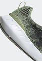 Tenis Running Verde-Blanco-Negro adidas Originals Swift Run 22 de adidas Originals