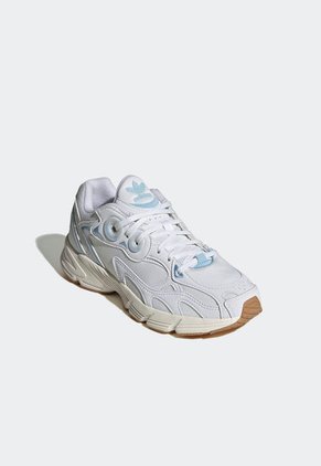 Tenis Lifestyle Blanco-Celeste-Marfil adidas Originals Astir