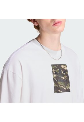 Camiseta Blanca Adidas Etiqueta La Lengüeta Camuflaje Hombre