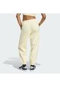 Jogger Amarillo Adidas Essentials Mujer de adidas Originals