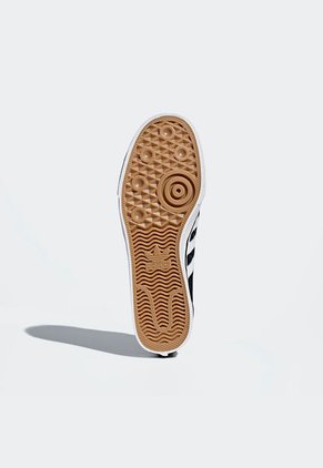 Tenis Lifestyle Negro-Blanco adidas Originals Nizza