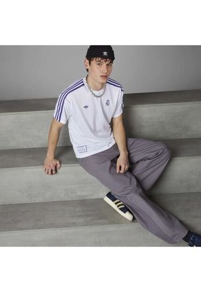 Camiseta Adidas Unisex Real Madrid Terrace Icons - Blanco