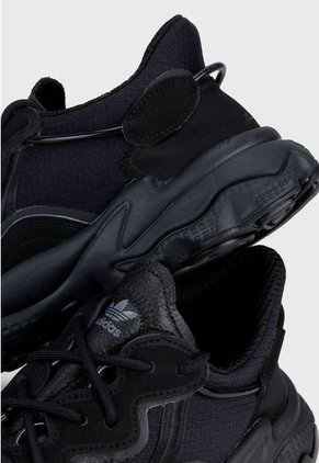 Tenis Lifestyle Negro adidas Originals Ozweego