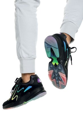 Tenis Lifestyle Negro-Amarillo-Verde adidas Originals Yung-96 Chasm