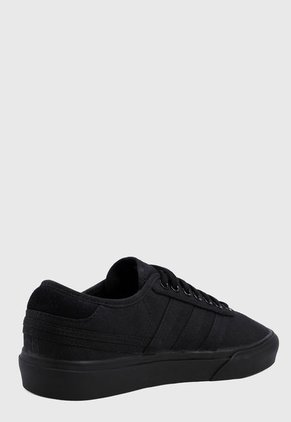 Tenis Lifestyle Negro adidas Originals Delpala