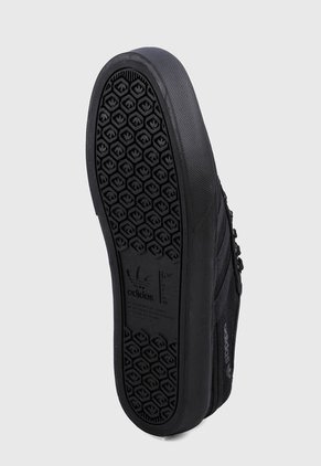 Tenis Lifestyle Negro adidas Originals Delpala