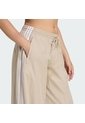 Pantalón Beige Adidas Firebird Adilenium Mujer de adidas Originals