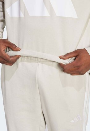 Buzo adidas Sportswear Essentials Beige