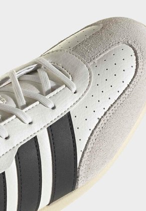 Tenis adidas Sportswear Barreda Lo Marfil