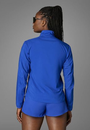 Chaqueta adidas Adizero Essentials Azul