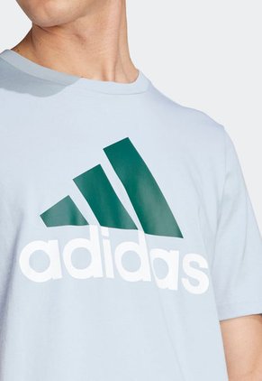 Camiseta Azul Grisáceo-Verde-Blanco adidas Performance Essentials Logo Grande