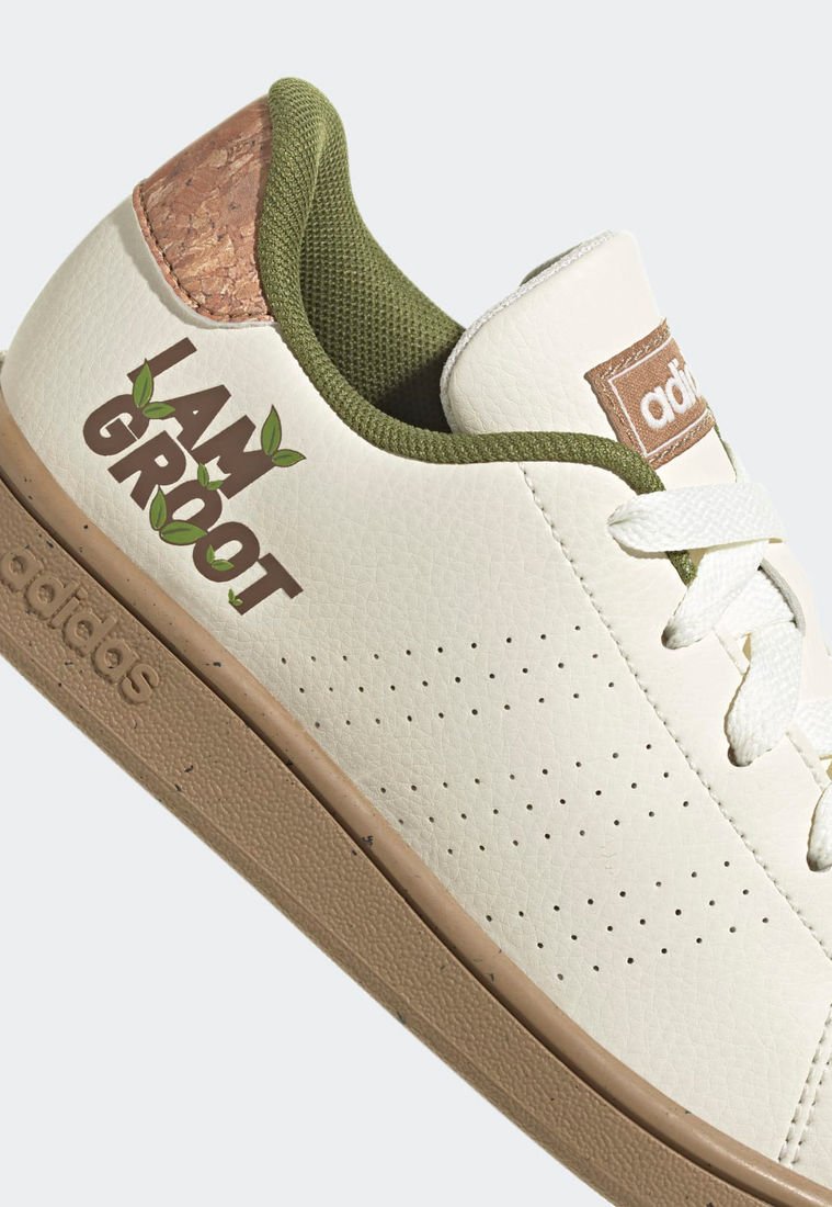 Tenis Lifestyle Marfil-Verde-Café adidas Performance Advantage x Marvel  Kids - Compra Ahora | Dafiti Colombia