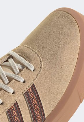 Tenis Lifestyle Beige-Marrón adidas Sportswear Court Platform Suede