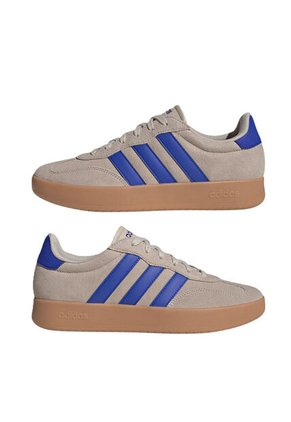 TENIS ADIDAS HOMBRE JR1327 BARREDA Talla 7.5