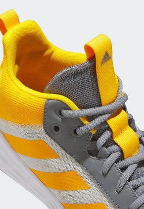 Tenis Basketball Gris-Amarillo-Blanco adidas Performance OwnTheGame