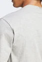 Camiseta Gris-Blanco adidas Sportswear Essentials de adidas Performance