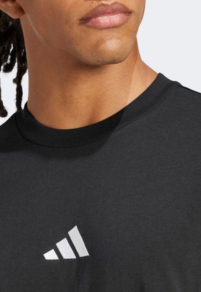 Camiseta adidas Sportswear Essentials Negro