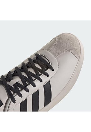 Tenis Blanco Adidas VL Court Audi Revolut F1 Team