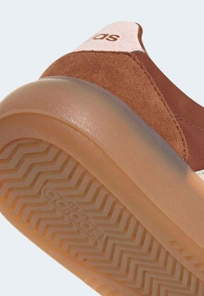 Tenis adidas Sportswear Barreda Decode Marrón