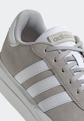 Tenis Lifestyle Gris-Blanco adidas Performance Court Silk