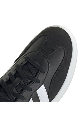 TENIS ADIDAS HOMBRE JI2307 BARREDA Talla 8.5
