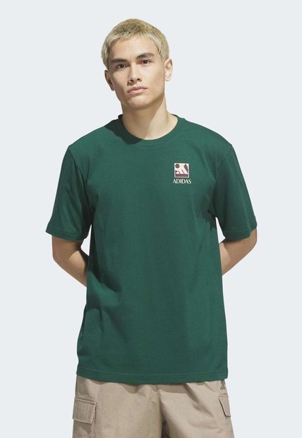 Camiseta adidas Sportswear Graphic Emblem Verde
