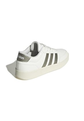 TENIS ADIDAS MUJER JR3561 BREAKNET 3.0 Talla 5