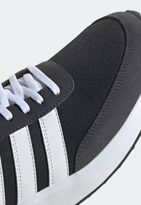 Tenis Lifestyle Negro-Blanco-Gris adidas Performance Run 70s