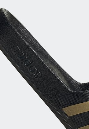 Playera Negro-Dorado adidas Performance Aqua Adilette