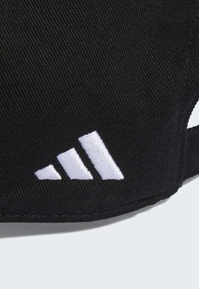 Gorra adidas Sportswear DNA 3 Rayas Mercedes AMG PetronasS F1 Team Negro