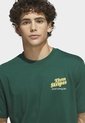 Camiseta adidas Sportswear Graphic Sports Bar Pool Verde de adidas Performance
