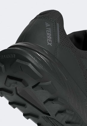 Tenis Trail Running Negro adidas Performance TERREX Tracefinder